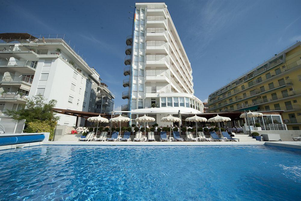 Hotel Delle Nazioni Jesolo Extérieur photo