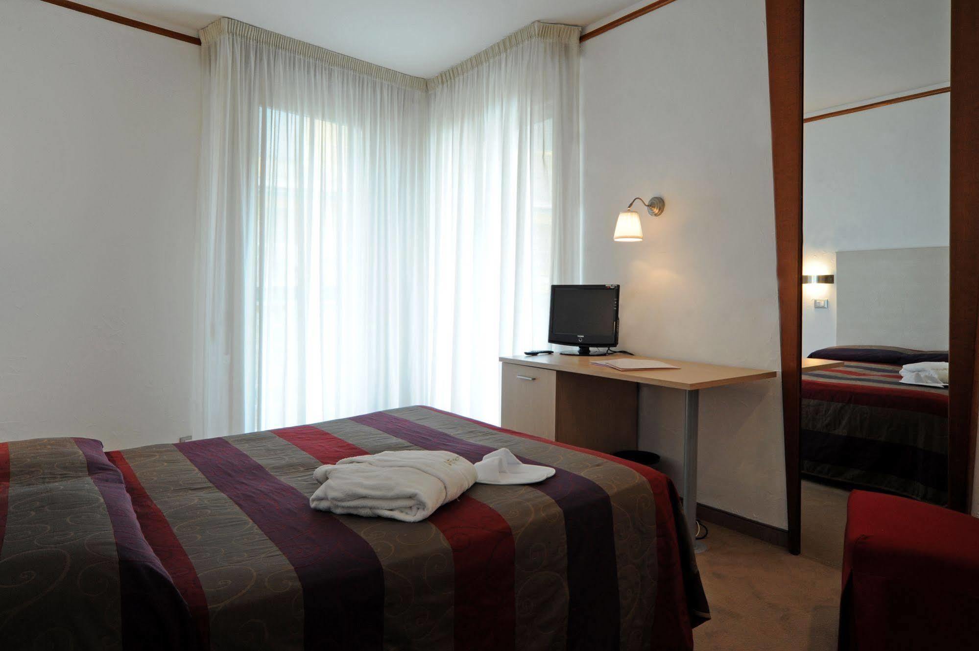 Hotel Delle Nazioni Jesolo Extérieur photo